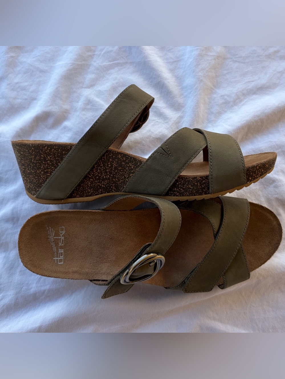 Dansko Olive Green Wedge Slide Sandals with Buckle Sz 40 Like New!
